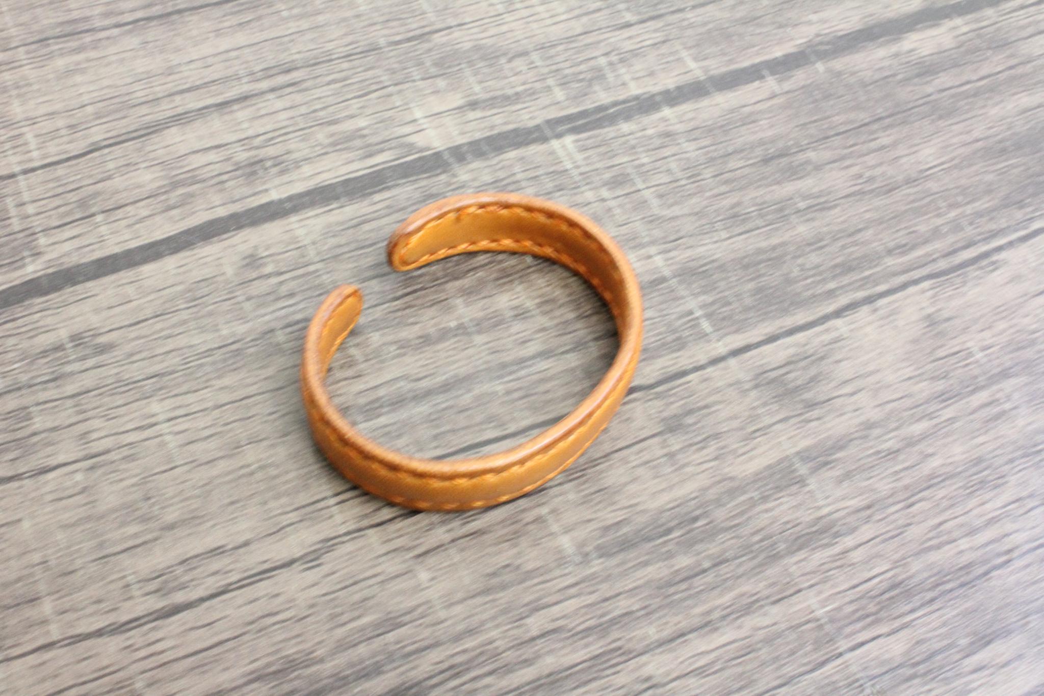 『ワケあり特価』 【イタリアンレザー使用】 バングル | 3枚目