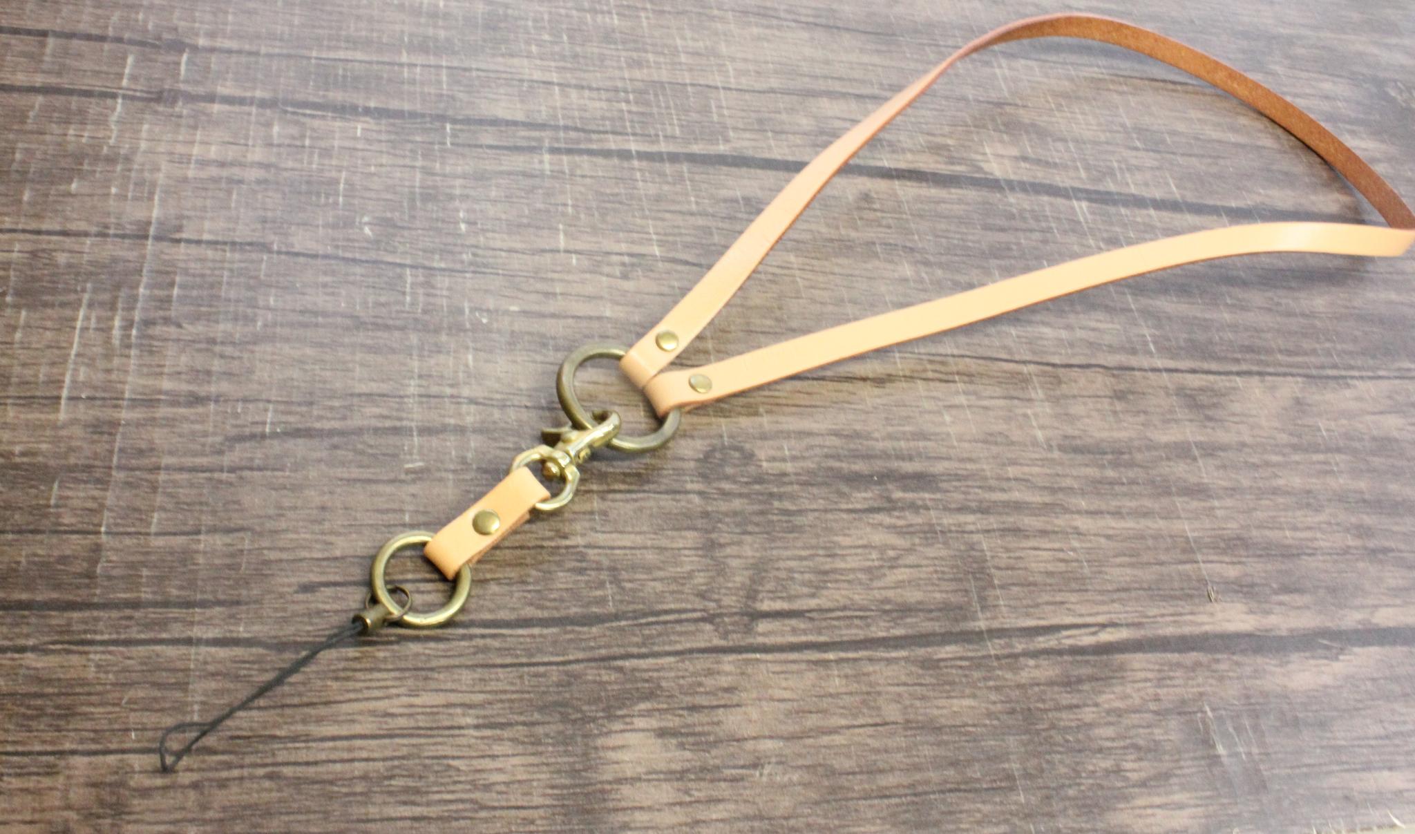 【イタリアンレザー使用】ネックストラップ　真鍮金具　【在庫品・訳あり特価】 | 4枚目